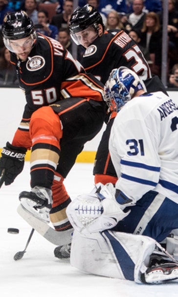 Marleau helps Maple Leafs end skid with 3-1 win at Ducks (Nov 01, 2017)